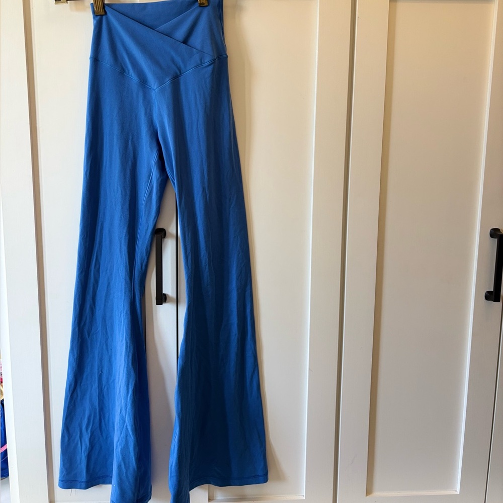 OFFLINE By Aerie Real Me High Waisted Crossover Flare Legging
